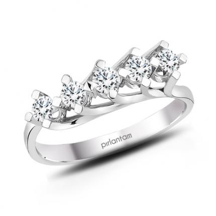 0.50 ct. Pırlanta Beştaş Yüzük